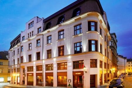 Bezdrátové řízení osvětlení: Jak na rekonstrukce historických budov chytře