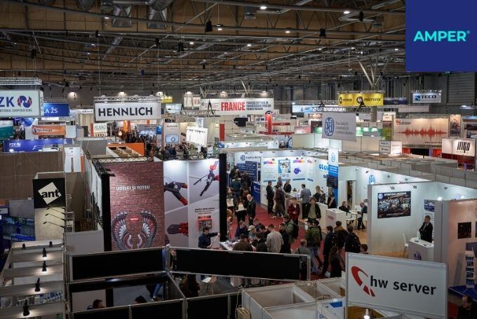 AMPER 2026 ukázal jasný směr: Budoucnost patří bezdrátovému řízení a chytrým datům