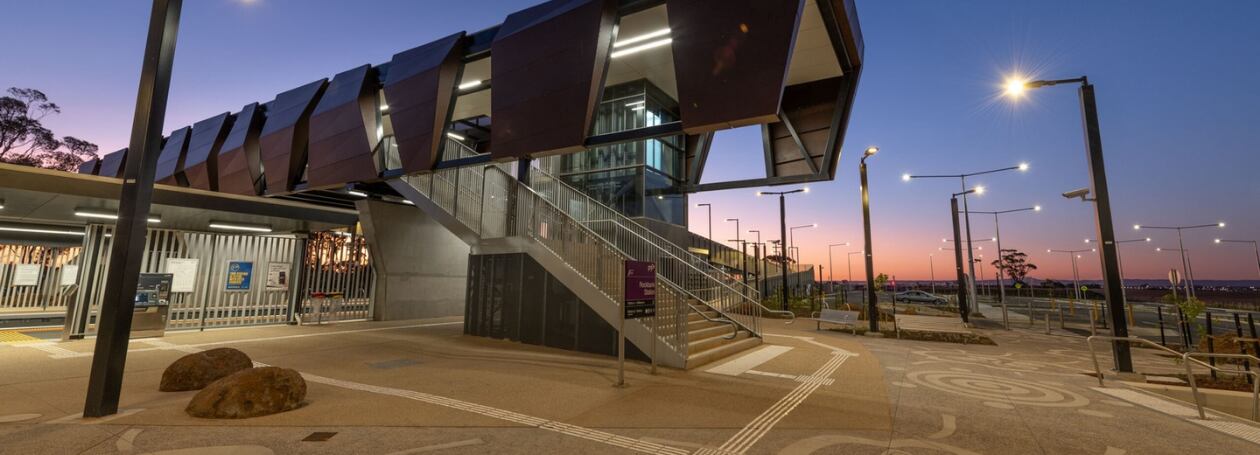 Veřejné osvětlení v průběhu staletí: Od pochodní po LED technologie